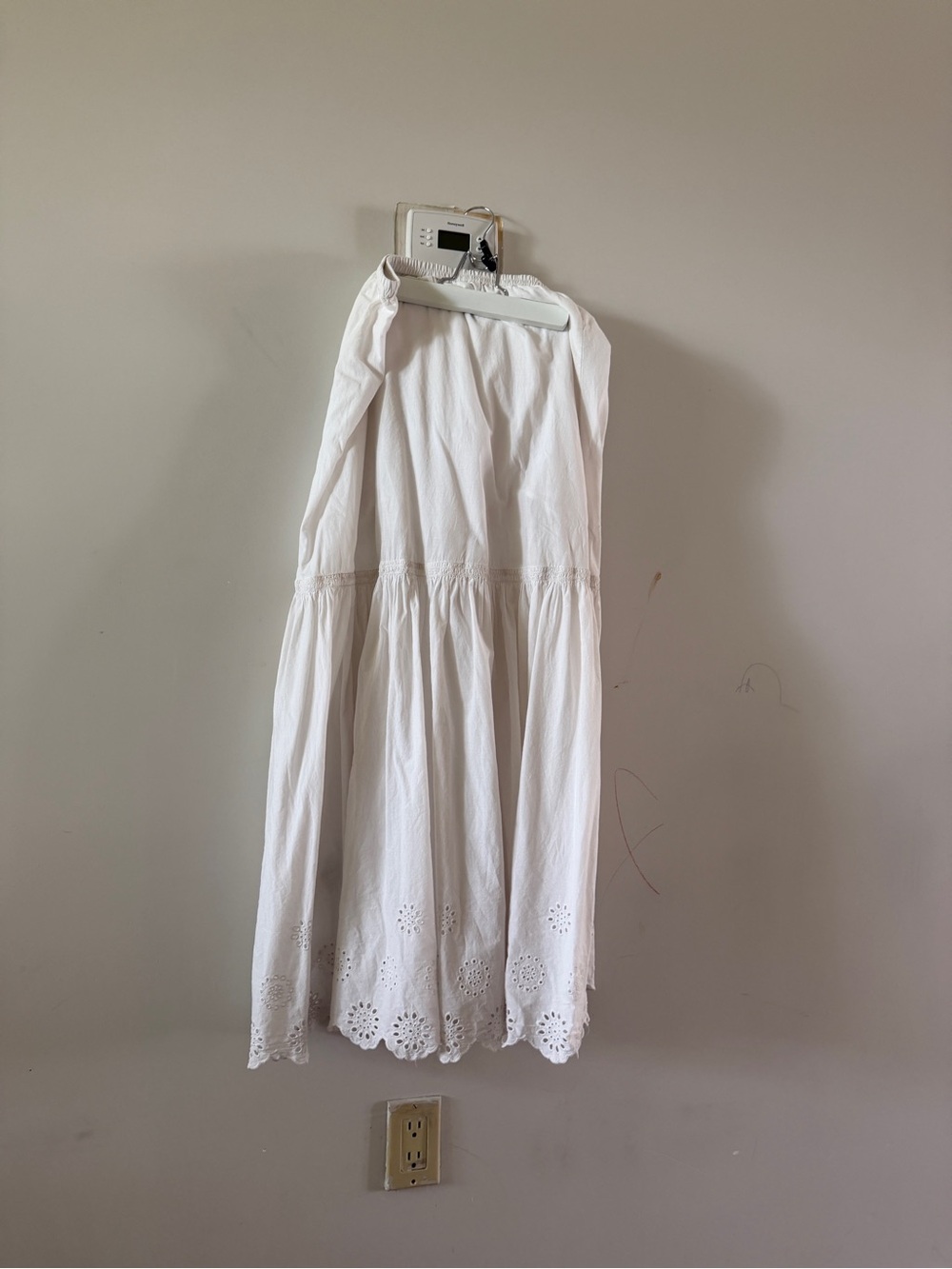 H&M White Eyelet Maxi Skirt with Scalloped Hem
